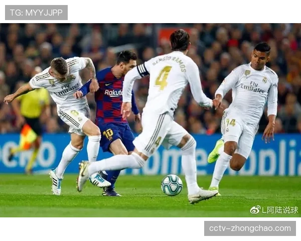 门兴采用4-4-2低位防守,黄牌控制出色但进攻创造力不足